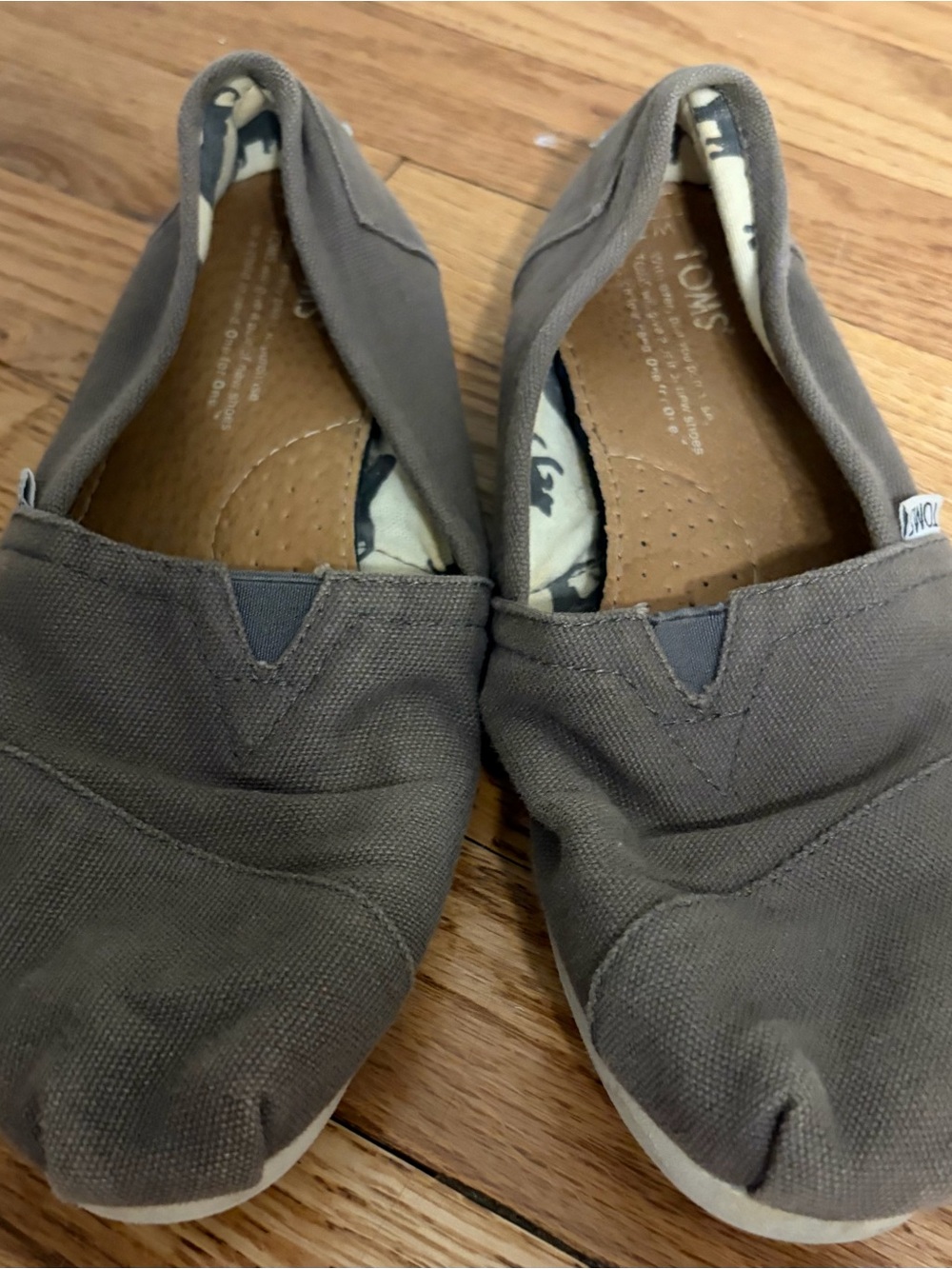 Women's TOMS